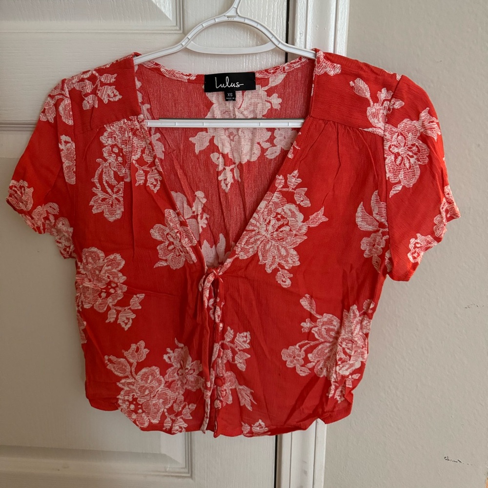 Lulus short sleeve.